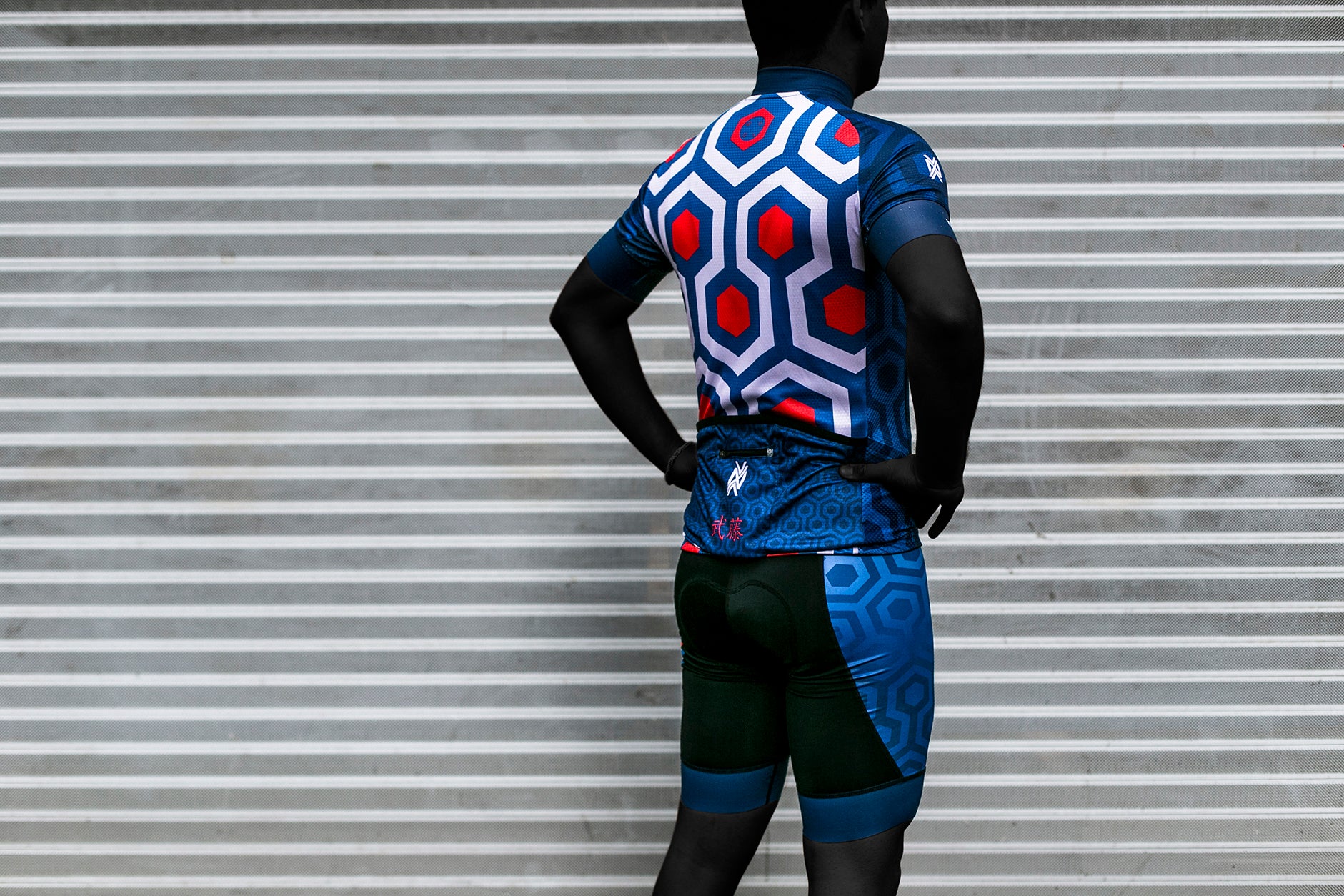 MUTO X NVAYRK Cycling Kit