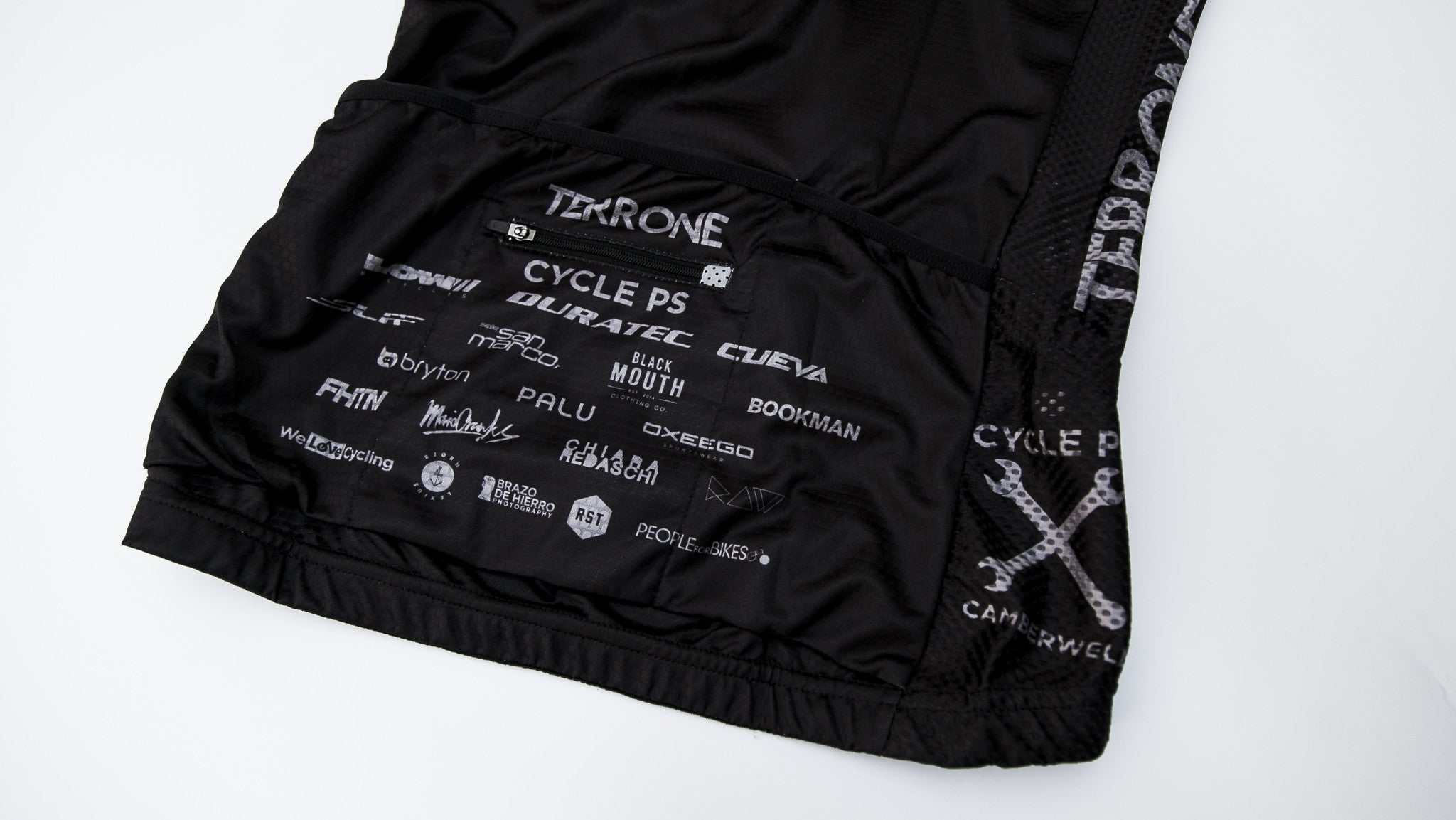 NVAYRK X KRAKEN Cycling Kit