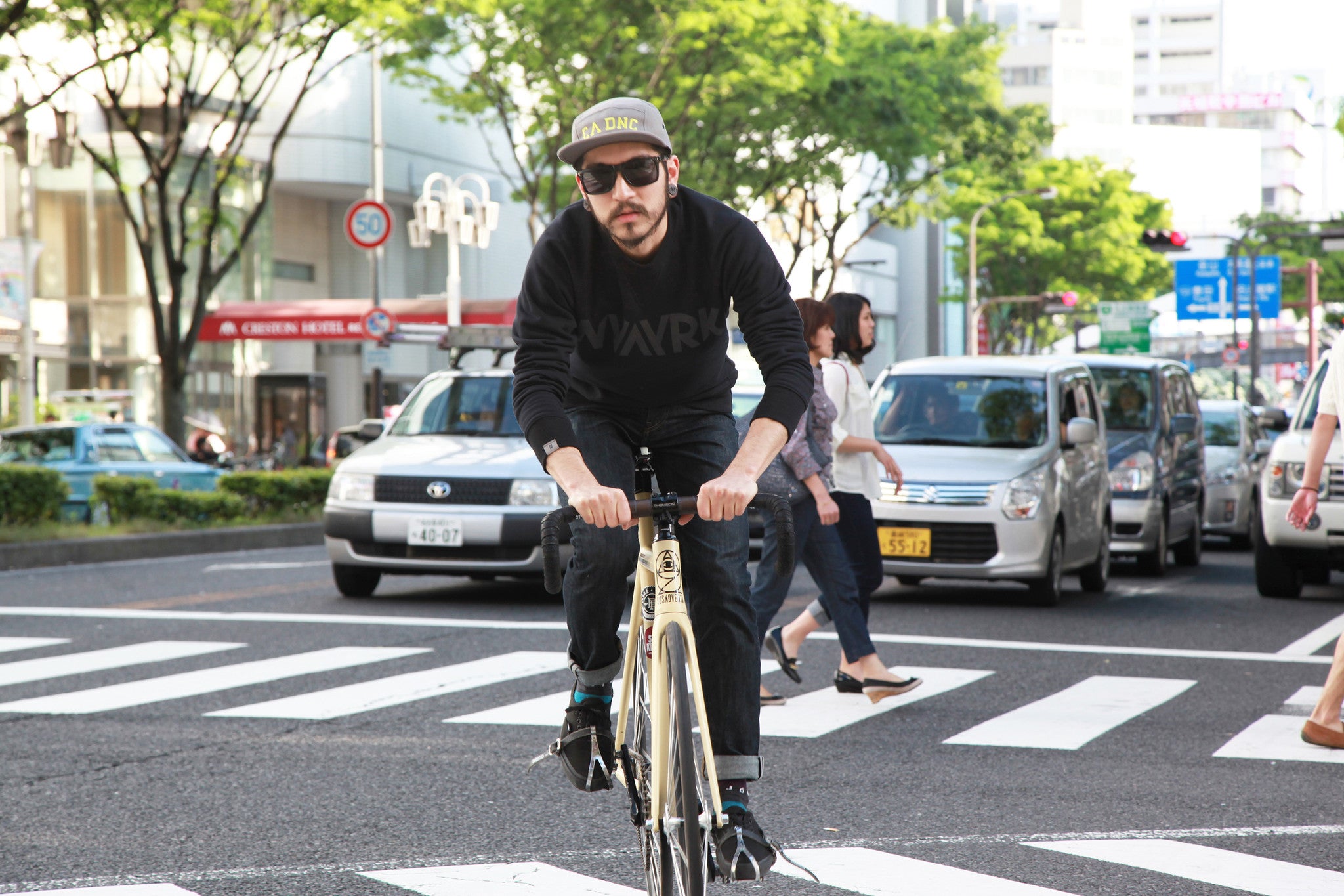 Cycling Sweatshirt (Reflective screen printing) - Black